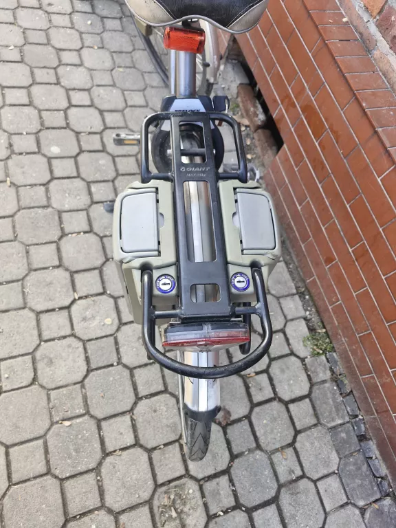 rower-elektryczny-giant-twist-sport-2-baterie-plec-130411-1030181