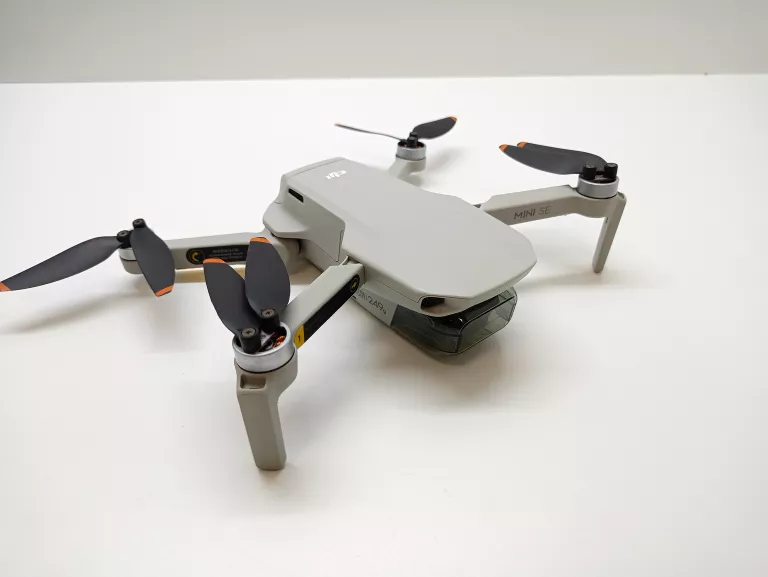 DRON DJI MINI SE + AKCESORIA