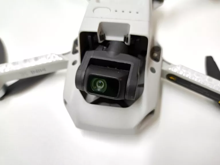 DRON DJI MINI SE + AKCESORIA