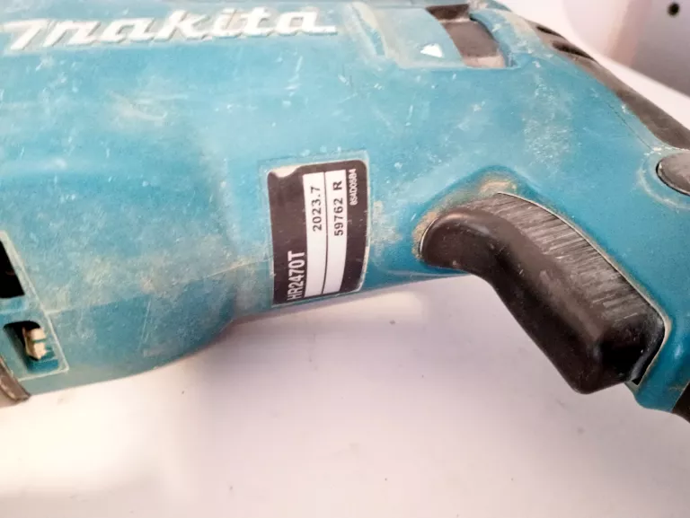 MLOTOWIERTARKA MAKITA HR2470T