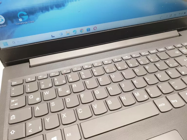 LAPTOP LENOVO V15-ADA 82C7 4GB/250GB AMD3020E WIN 11
