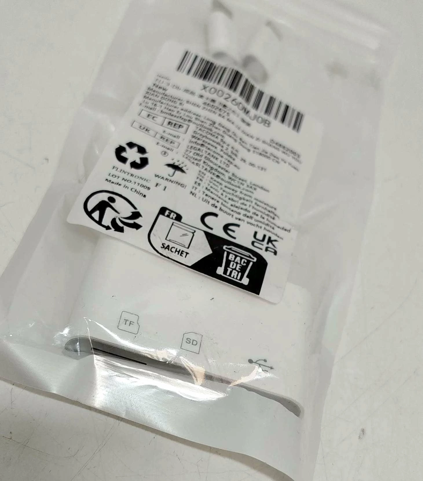 kabel-przejsciowka-iphone-typ-c-ean-gtin-0731093163111