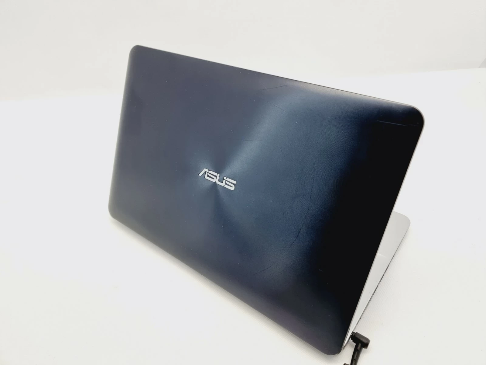 laptop-asus-x555q-amd-a10-9600p-4gb-240gb-liczba-rdzeni-procesora-4329-3