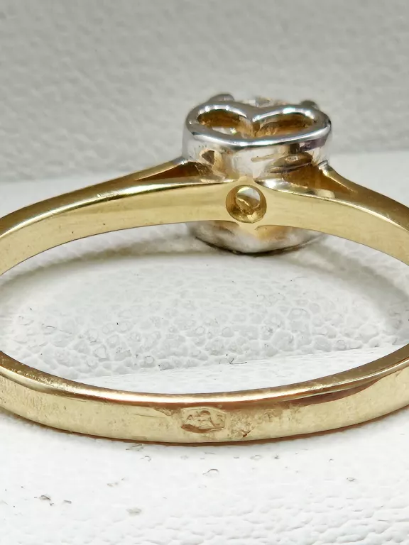 ZŁOTY PIERŚCIONEK Z DIAMENTEM 0,5CT (585) R: 20 2,29G