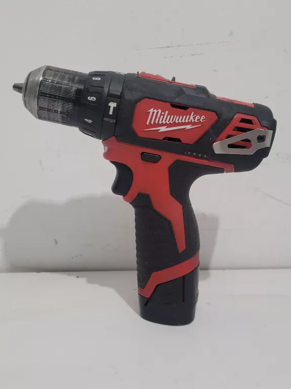 wiertarko-wkretarka-akumulatorowa-z-udarem-milwaukee-model-m12-bpd-zestaw-stan-11323-2