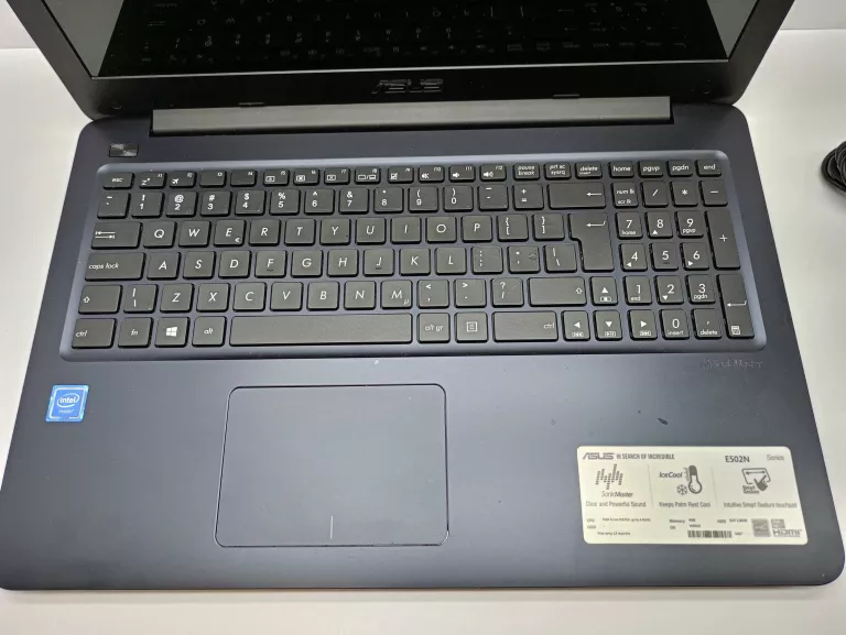 LAPTOP ASUS E502N