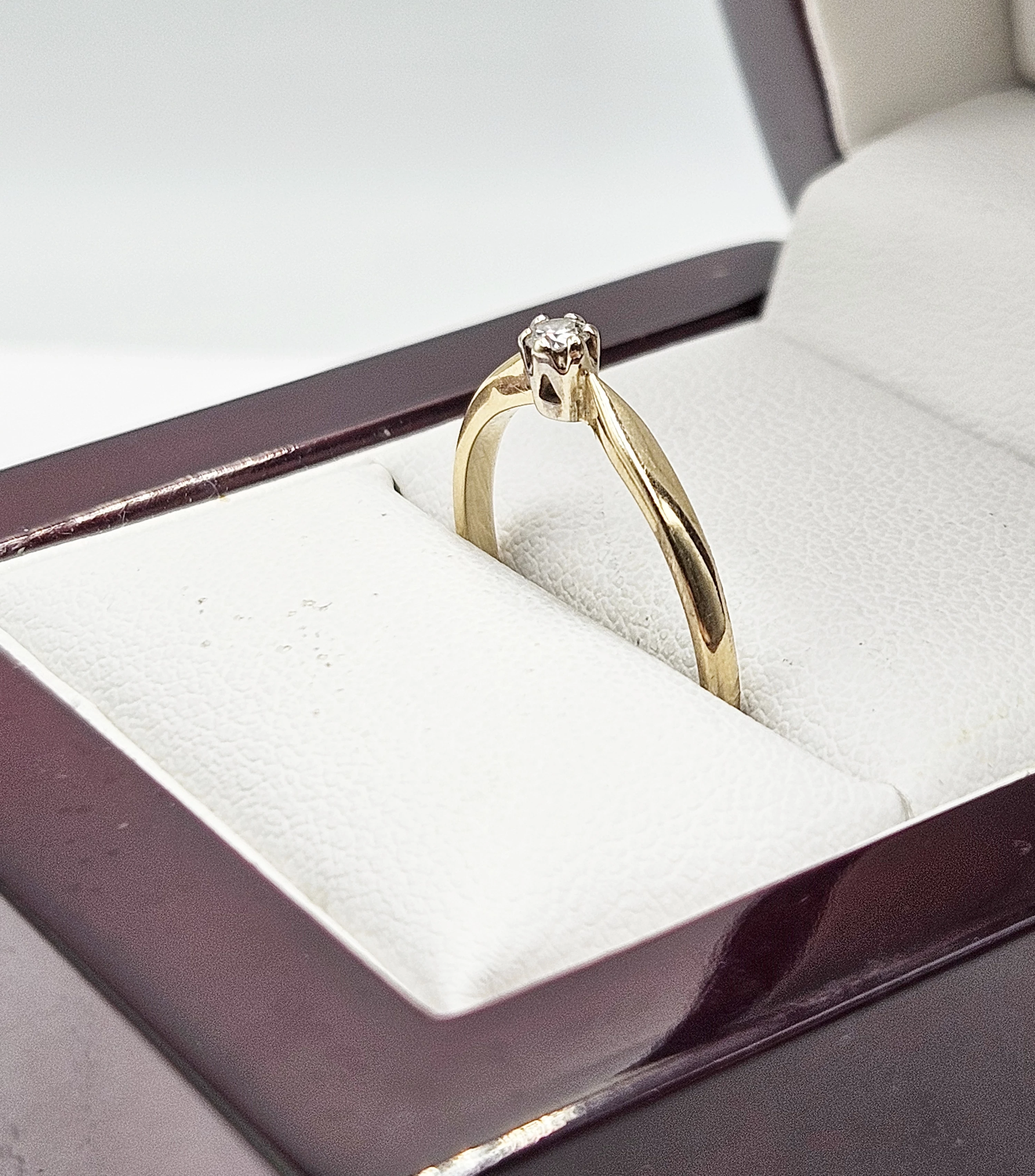 zloty-piescionek-diament-133-g-585-r16-007ct-ean-gtin-5905868202373