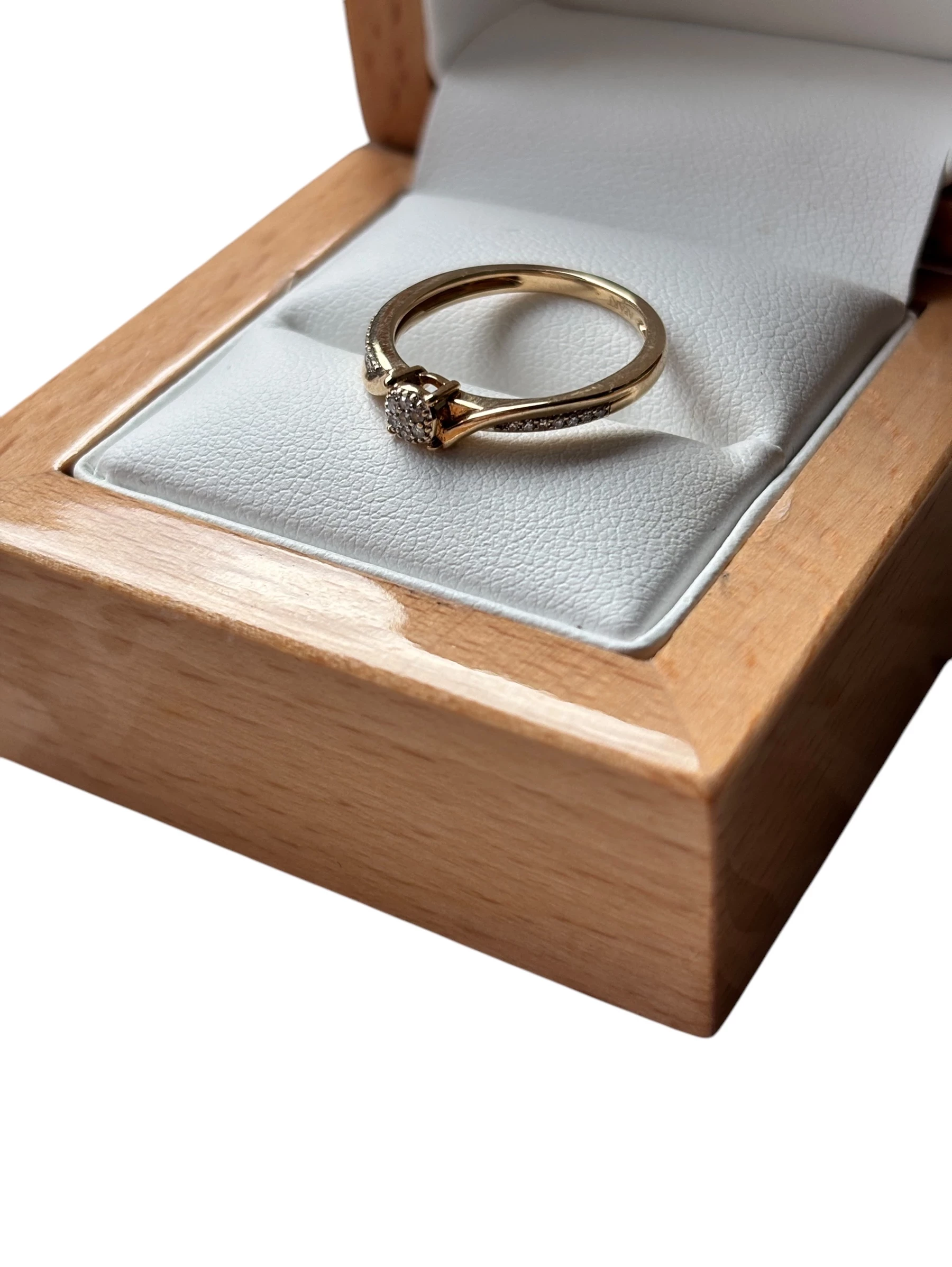 pierscionek-z-diamentami-zloto-585-luksusowy-design-rozmiarsrednica-wew-mm-372-12