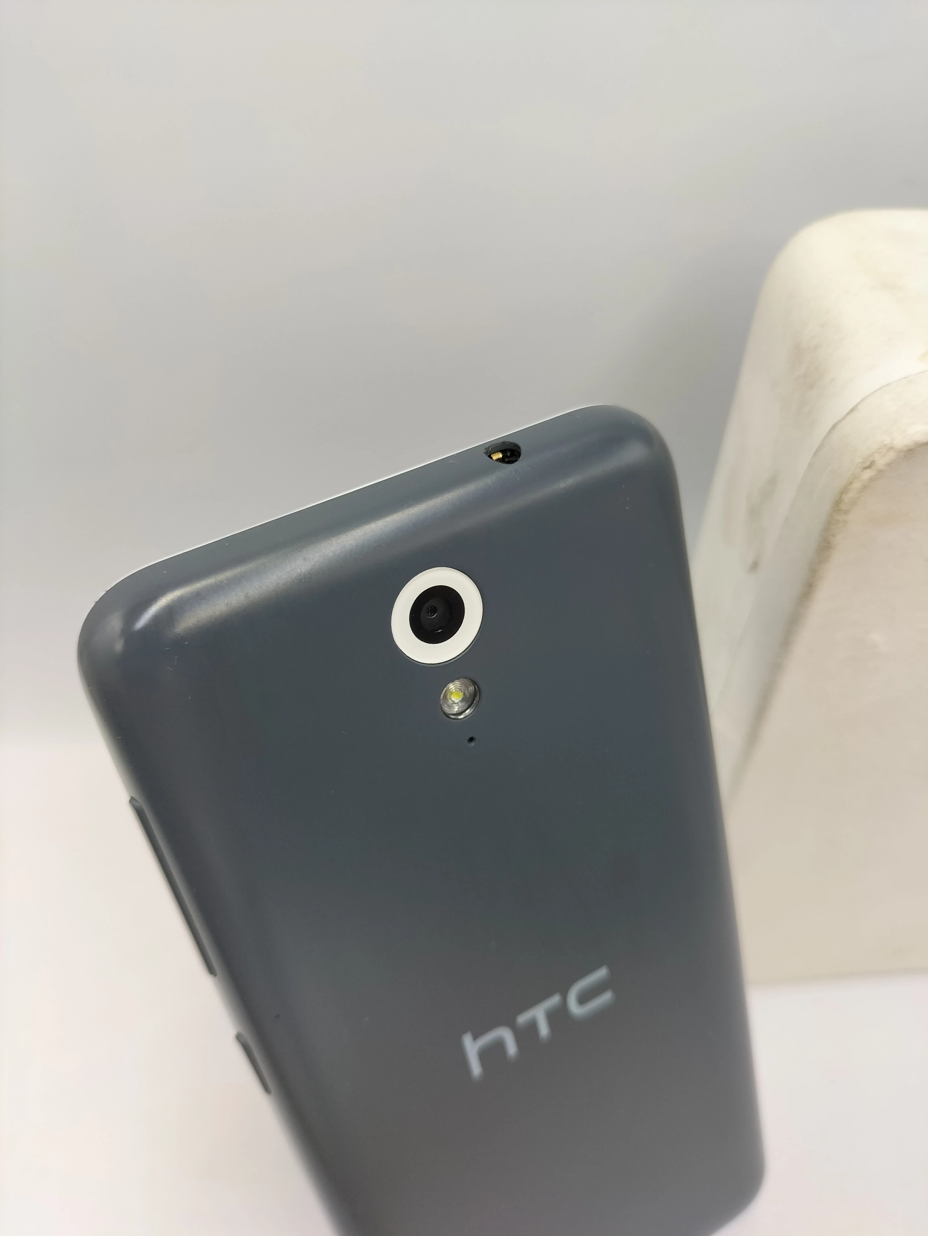 telefon-htcx-desire-620g-stan-11323-2