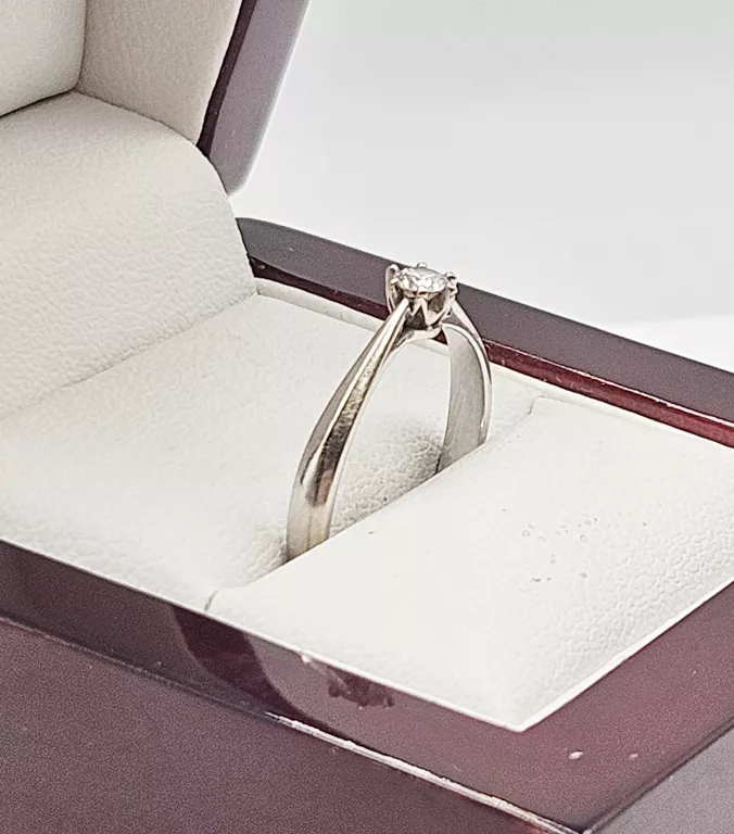 zloty-pierscionek-z-brylantem-r14-177g-013-ct-grojecka-31-warszawa