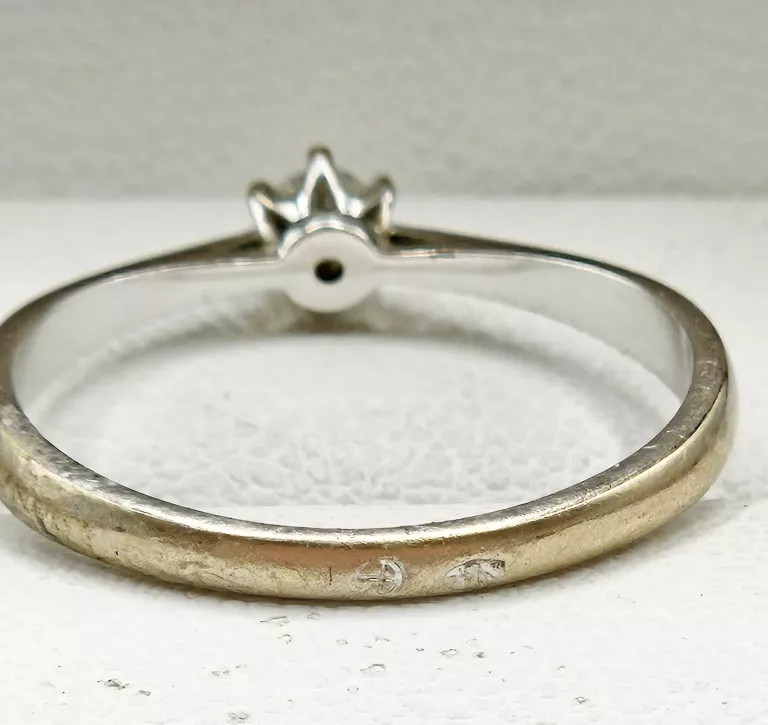 zloty-pierscionek-z-brylantem-r14-177g-013-ct-rodzaj-2205-2