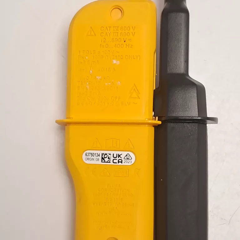 WSKAŹNIK NAPIĘCIA FLUKE T150