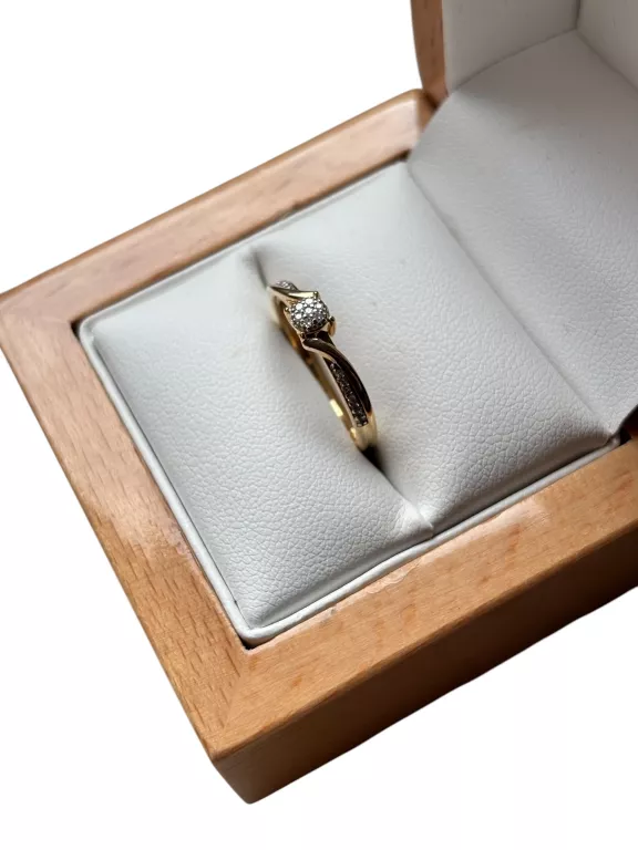 pierscionek-z-diamentami-zloto-585-luksusowy-design-kamien-17088-8388608