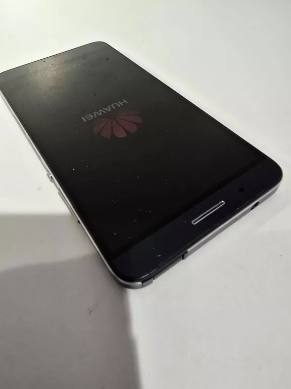 TELEFON HUAWEI SHOTX PĘKNIETY