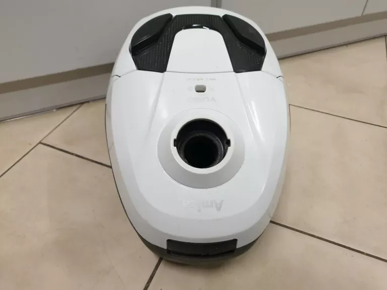 ODKURZACZ AMICA YUGO AKCESORIA 900W