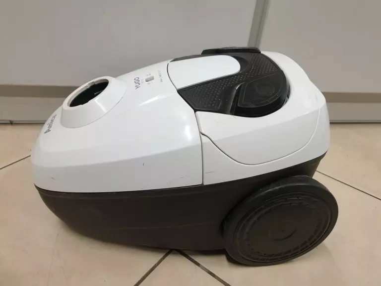 ODKURZACZ AMICA YUGO AKCESORIA 900W