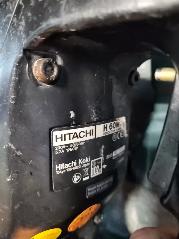 MŁOT UDAROWO-OBROTOWY HITACHI H60MC + WALIZKA + DŁUTA