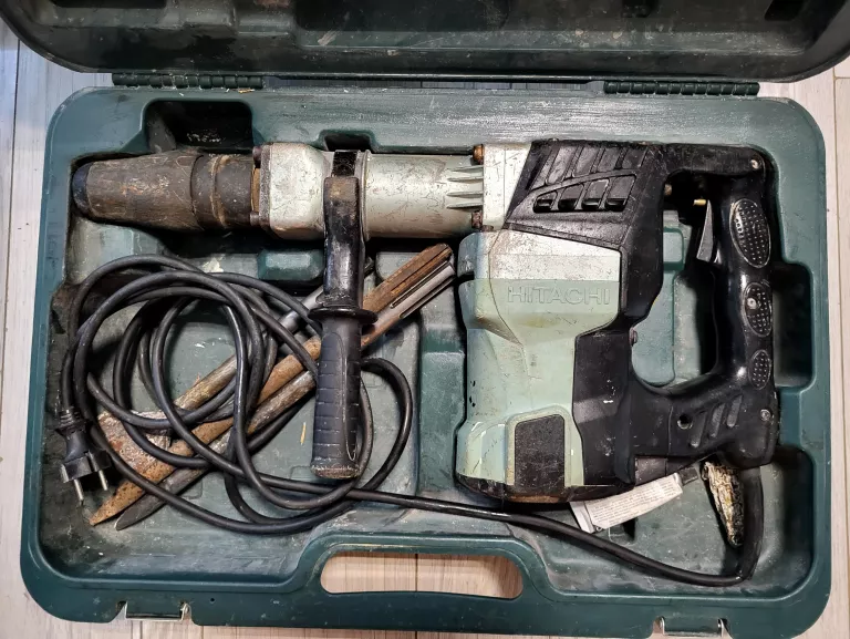 MŁOT UDAROWO-OBROTOWY HITACHI H60MC + WALIZKA + DŁUTA