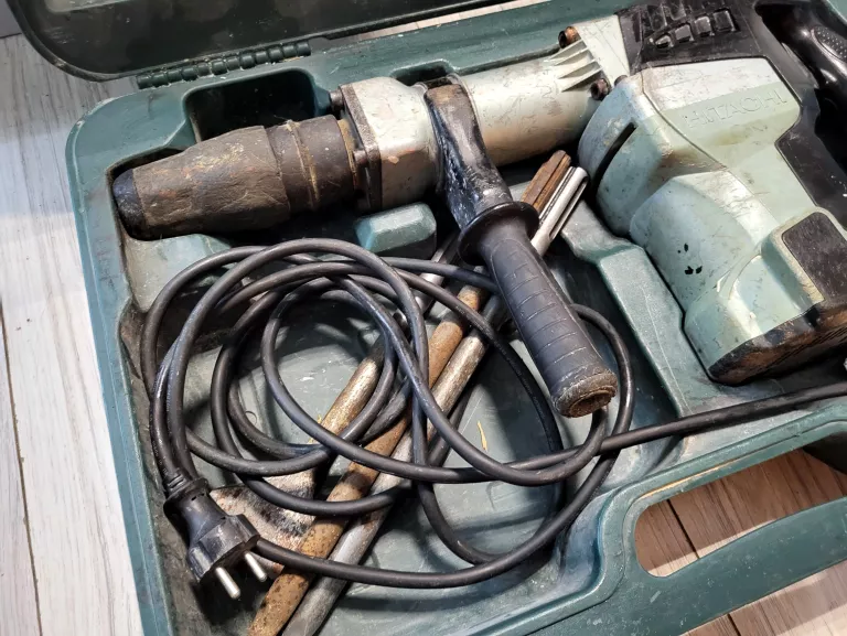 MŁOT UDAROWO-OBROTOWY HITACHI H60MC + WALIZKA + DŁUTA
