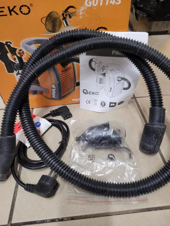 PISTOLET DO MALOWANIA Z KOMPRESOREM GEKO G01143