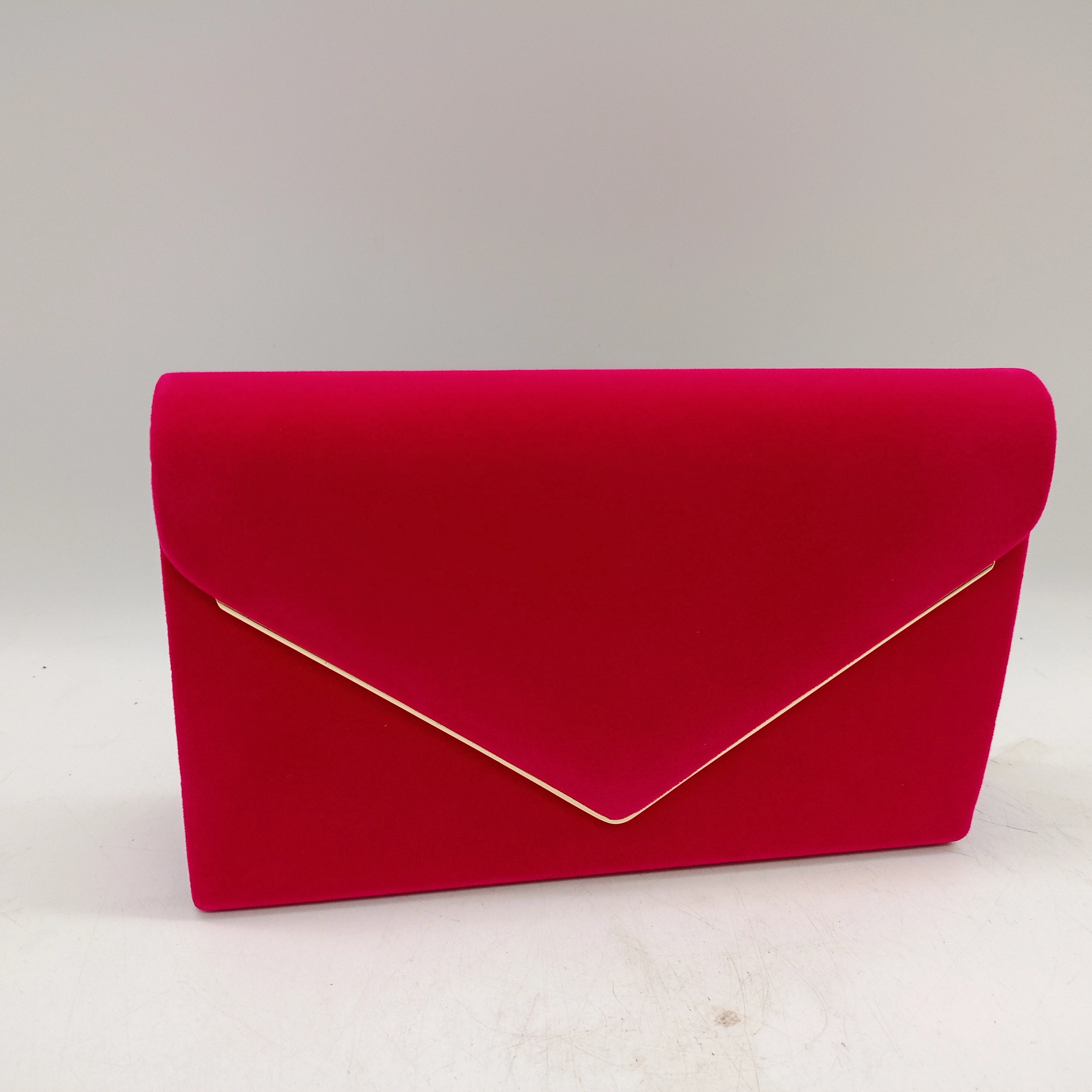 zamszowa-kopertowka-fuksja-sikorskiego-1-starogard-gdanski