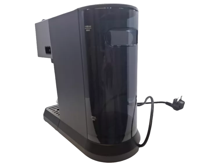 KOLBOWY EKSPRES CIŚNIENIOWY BEKO CAFFEEXPERTO CEP5304X 1628 W CZARNY