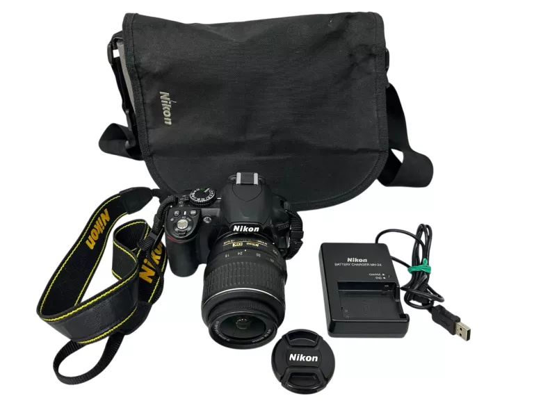 lustrzanka-nikon-d3100-korpus-obiektyw-glogowska-1a-gora