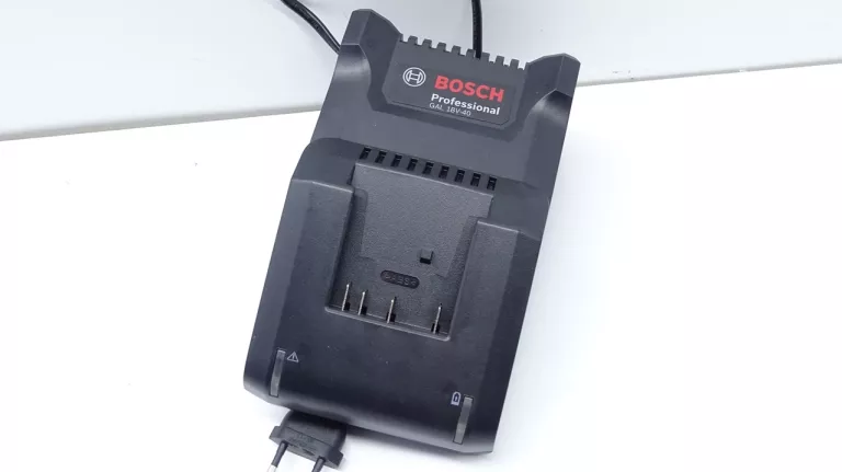 WKRĘTARKA BOSCH GSR 18V-110 C BOSCH 2X5,0AH ZESTAW WALIZKA