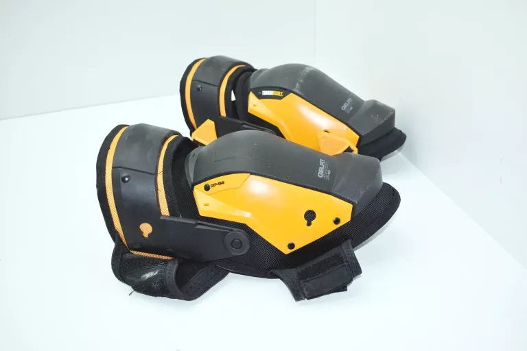 TOUGHBUILT TB-KP-G3 - NAKOLANNIKI ŻELOWE FANATIC