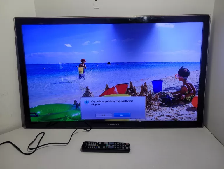 TELEWIZOR 40" SAMSUNG MODEL UE40D5500 LED SMART TV ZESTAW OPIS