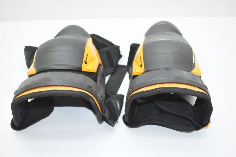 TOUGHBUILT TB-KP-G3 - NAKOLANNIKI ŻELOWE FANATIC