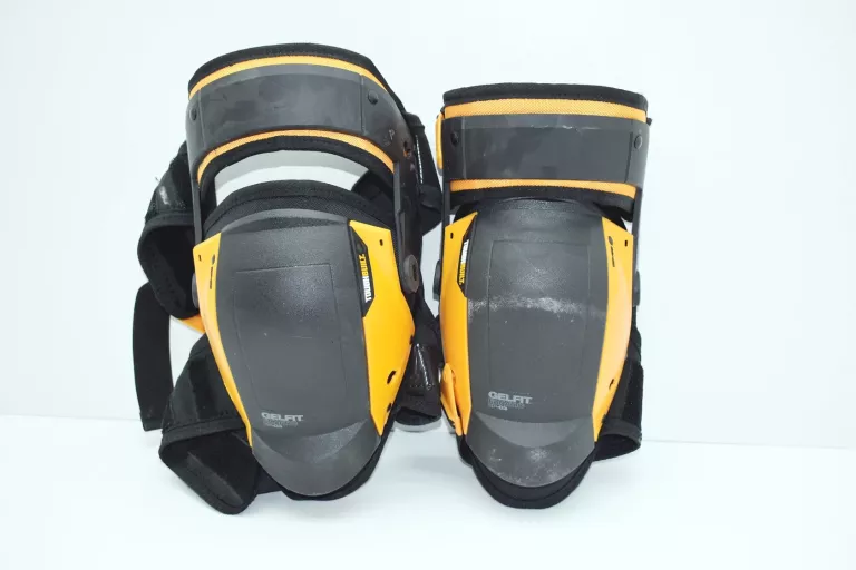 TOUGHBUILT TB-KP-G3 - NAKOLANNIKI ŻELOWE FANATIC