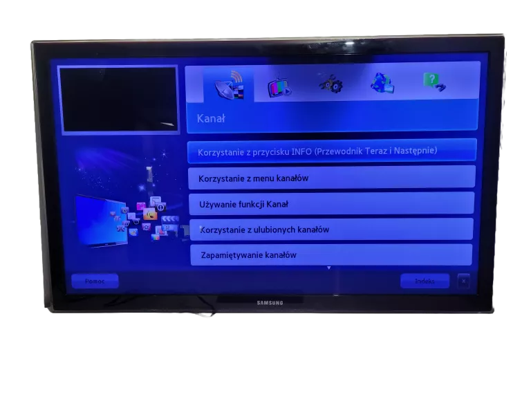 TELEWIZOR 40" SAMSUNG MODEL UE40D5500 LED SMART TV ZESTAW OPIS