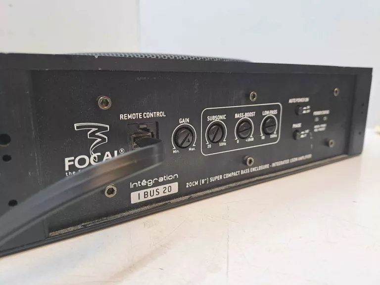 SUBWOOFER AKTYWNY FOCAL I BUS 20 150W +OKABLOWANIE