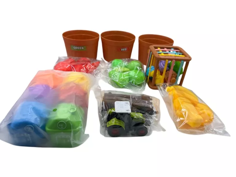 ZABAWKA MONTESSORI EDUKACYJNA ZESTAW FARMA Z TRAKTOREM ZWIERZĄTKA 6M+