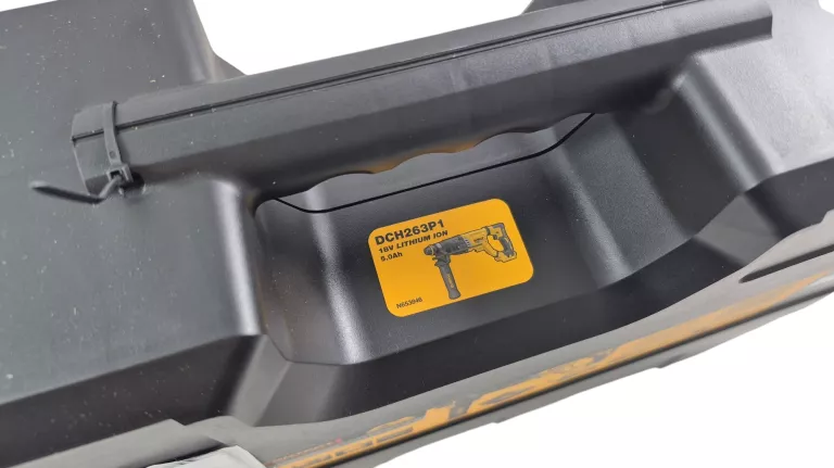 MŁOTOWIERTARKA 18V XR 3.0J SDS-PLUS 1X5.0AH DCH263P1