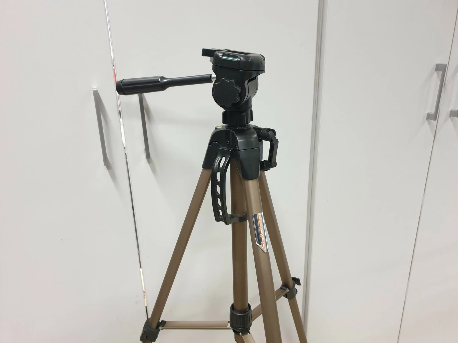 statyw-tripod-arkas-wroclawska-6-opole-sj