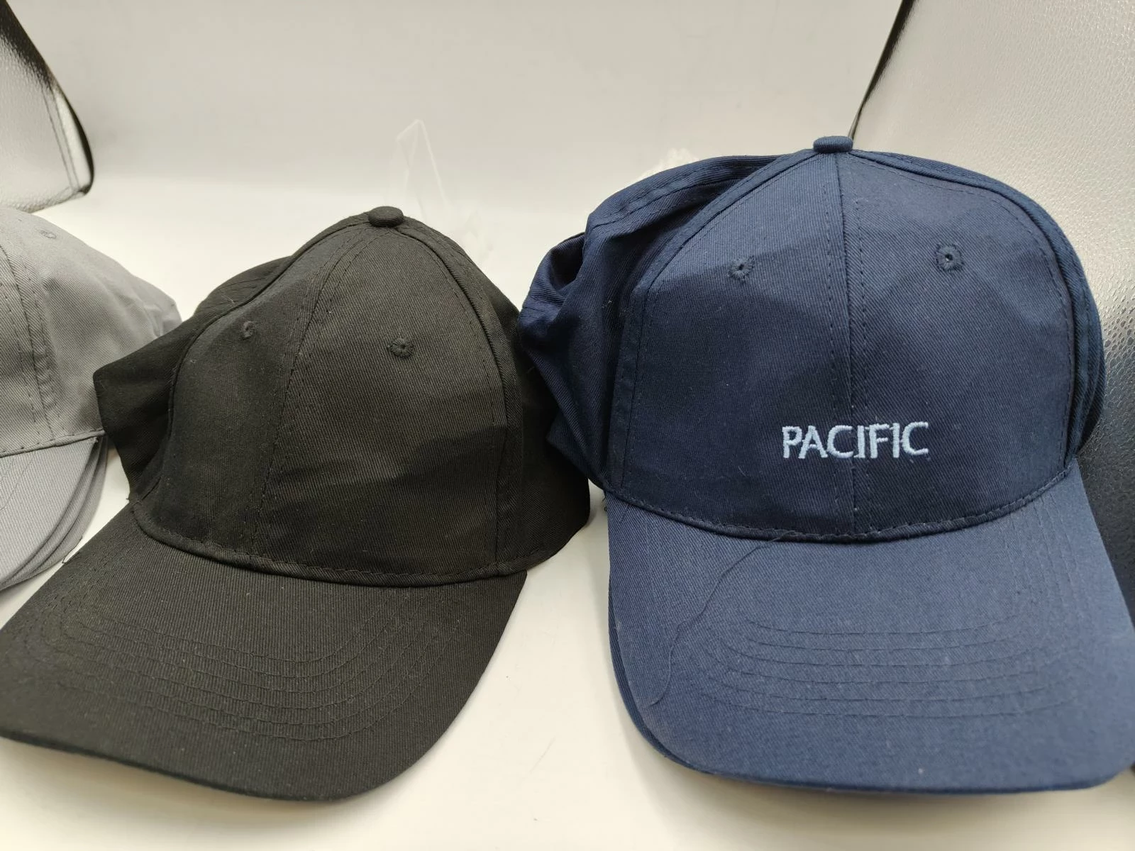 czapka-z-daszkiem-marka-3786-1704209