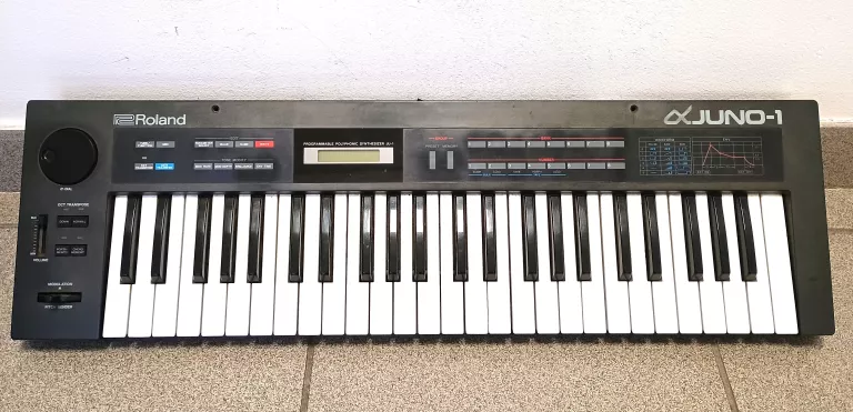 SYNTEZATOR ROLAND ALPHA JUNO