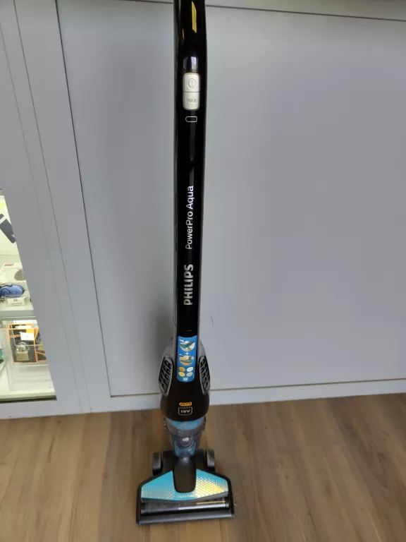 ODKURZACZ PIONOWY PHILIPS POWERPRO AQUA FC6401