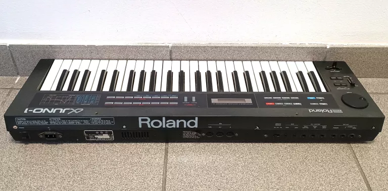 SYNTEZATOR ROLAND ALPHA JUNO