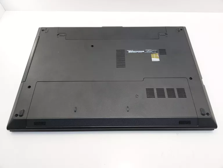 LAPTOP DELL INSPIRON 15 3000 SERIES I5 8 GB RAM 512 SSD