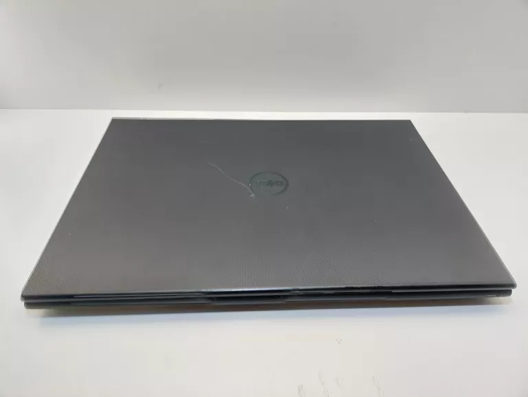 LAPTOP DELL INSPIRON 15 3000 SERIES I5 8 GB RAM 512 SSD