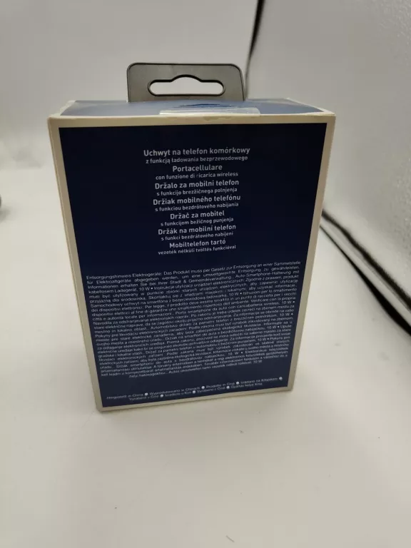 uchwyt-samochodowy-z-ladowarka-indukcyjna-kod-producenta-5906935351581