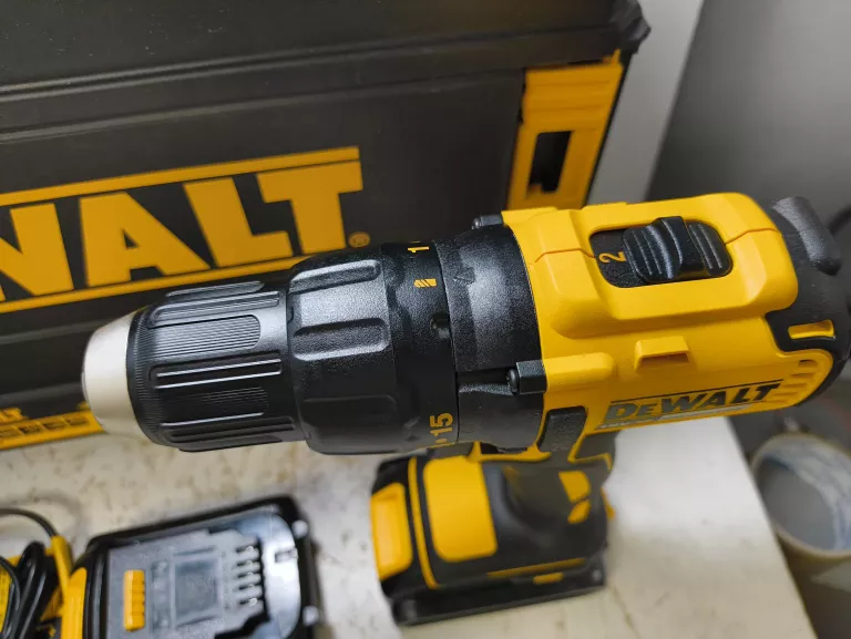 WKRĘTARKA DEWALT DCD777S2T 2 AKU *IGŁA*