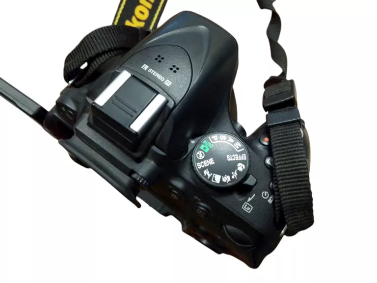 APARAT NIKON D5200
