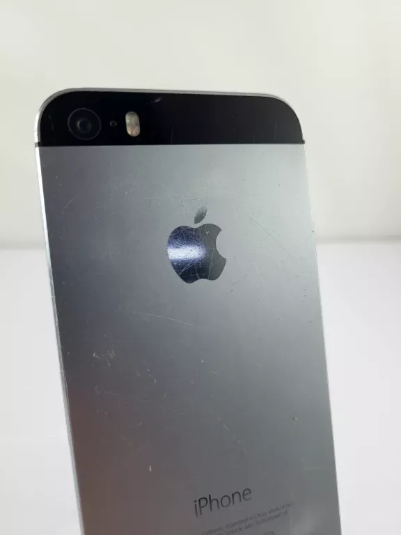 TELEFON IPHONE 5S 16GB RYSY NA EKRANIE