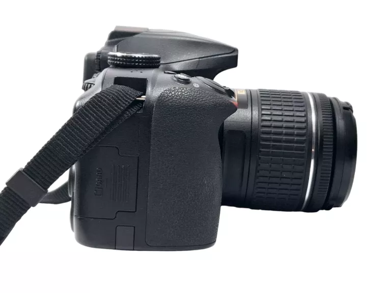 LUSTRZANKA NIKON D3400 + OBIEKTYW AF-P 18-55MM NON VR KOMPLET