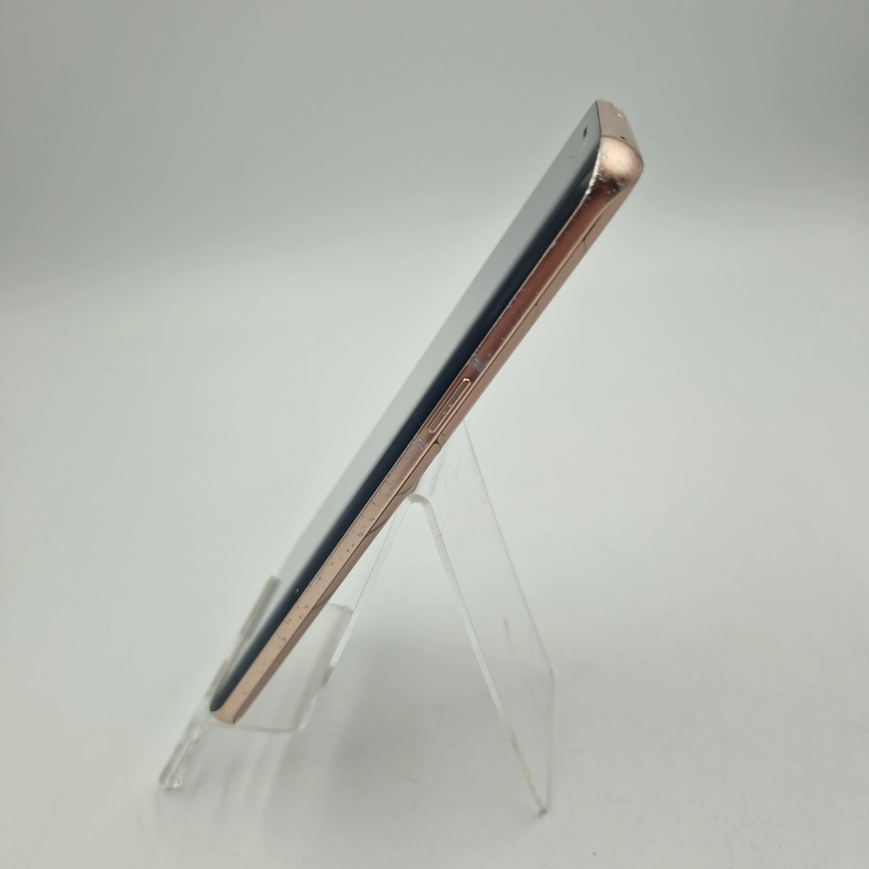 telefon-samsung-s9-zbity-64gb-4gb-ram-przekatna-ekranu-580