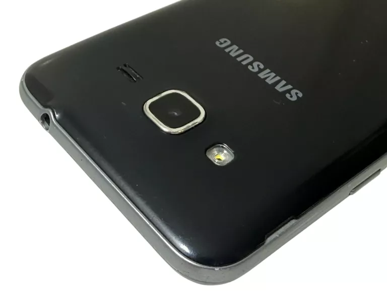 SMARTFON SAMSUNG GALAXY J3 1,5 GB / 8 GB 4G (LTE) CZARNY